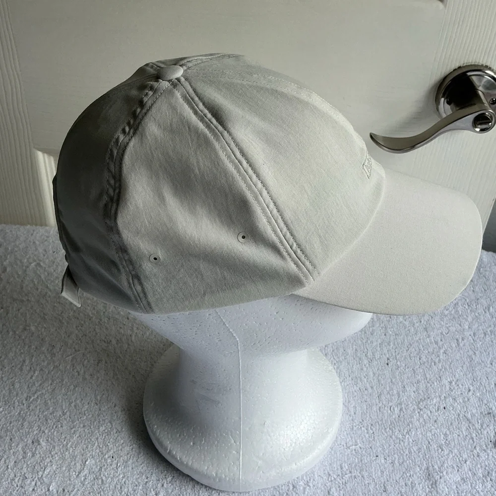 lululemon athletica Cream Cap
